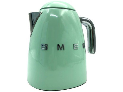 Smeg 50's stiliaus virdulys 1.7liter pasteliniu žalia
