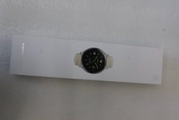 SALE OUT. Xiaomi Watch 2 Titan Gray Case With White Leather Strap SALE OUT. Xiaomi Watch 2 Titan Smart watch GPS (satellite) AMOLED 1.43" Gray USED