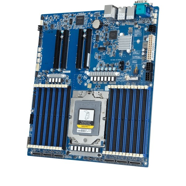 GIGABYTE MZ33-AR0 pesa SP5 Extended ATX